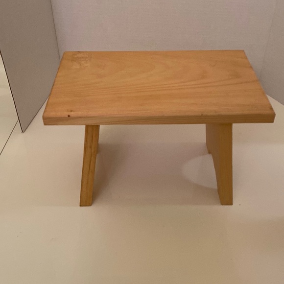 Wooden bench step stool - Picture 2 of 12